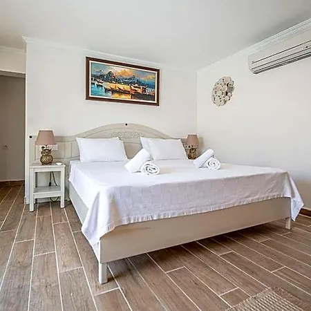 Hotel Lunas Alacati *