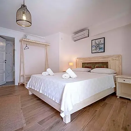 Otel Lunas Alacati