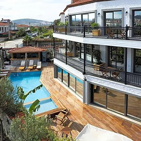 Hotel Lunas Alacati *