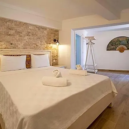 Hotel Lunas Alacati *